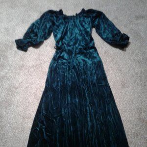 Deep Green Velvet Look Tiered Peasant Dress